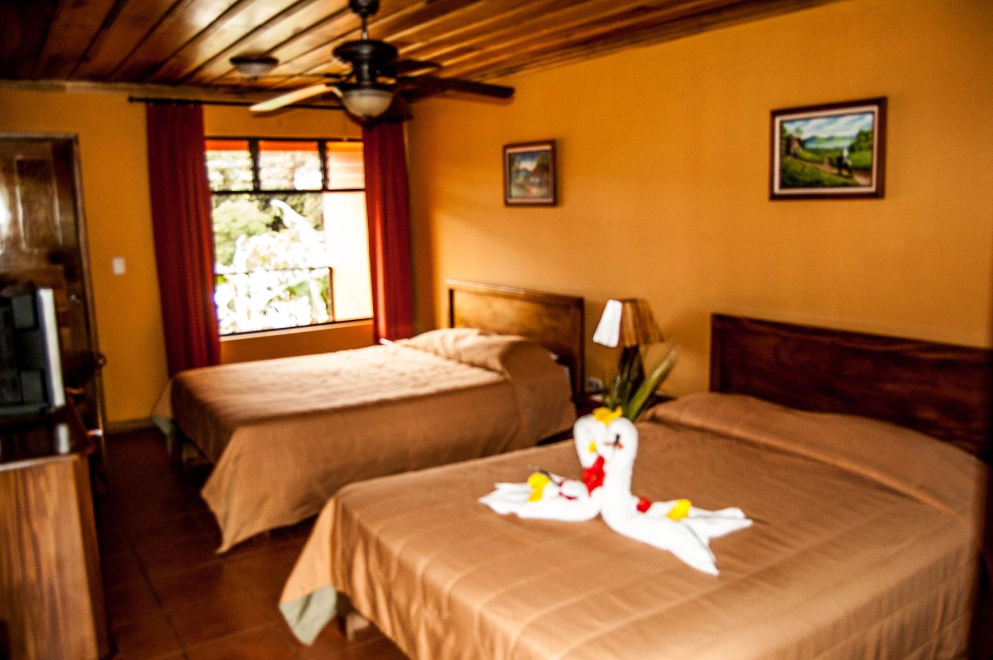 Hotel Cipreses Monteverde Exterior foto